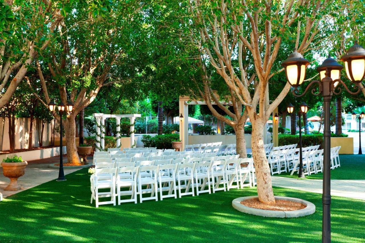 Sheraton Crescent Hotel Phoenix Exterior foto