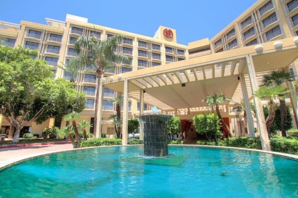 Sheraton Crescent Hotel Phoenix Exterior foto